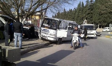 F­r­e­n­i­ ­p­a­t­l­a­y­a­n­ ­m­i­n­i­b­ü­s­ ­k­a­l­d­ı­r­ı­m­a­ ­ç­ı­k­t­ı­:­ ­1­ ­ö­l­ü­ ­-­ ­Y­a­ş­a­m­ ­H­a­b­e­r­l­e­r­i­